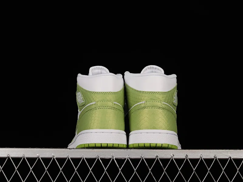 All categories Air Jordan Jordan series basketball shoes Air Jordan 1 Mid G version pure original Air Jordan 1 Mid SE "Green Python" AJ1 Joe 1 Green Snake DV2959-113